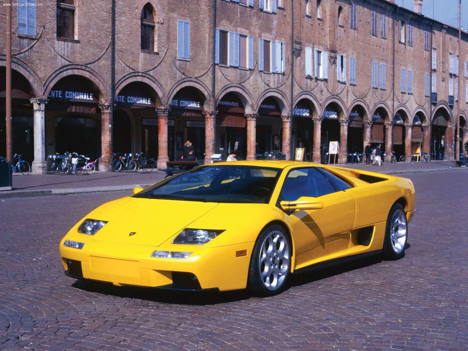 lamborghini.jpg