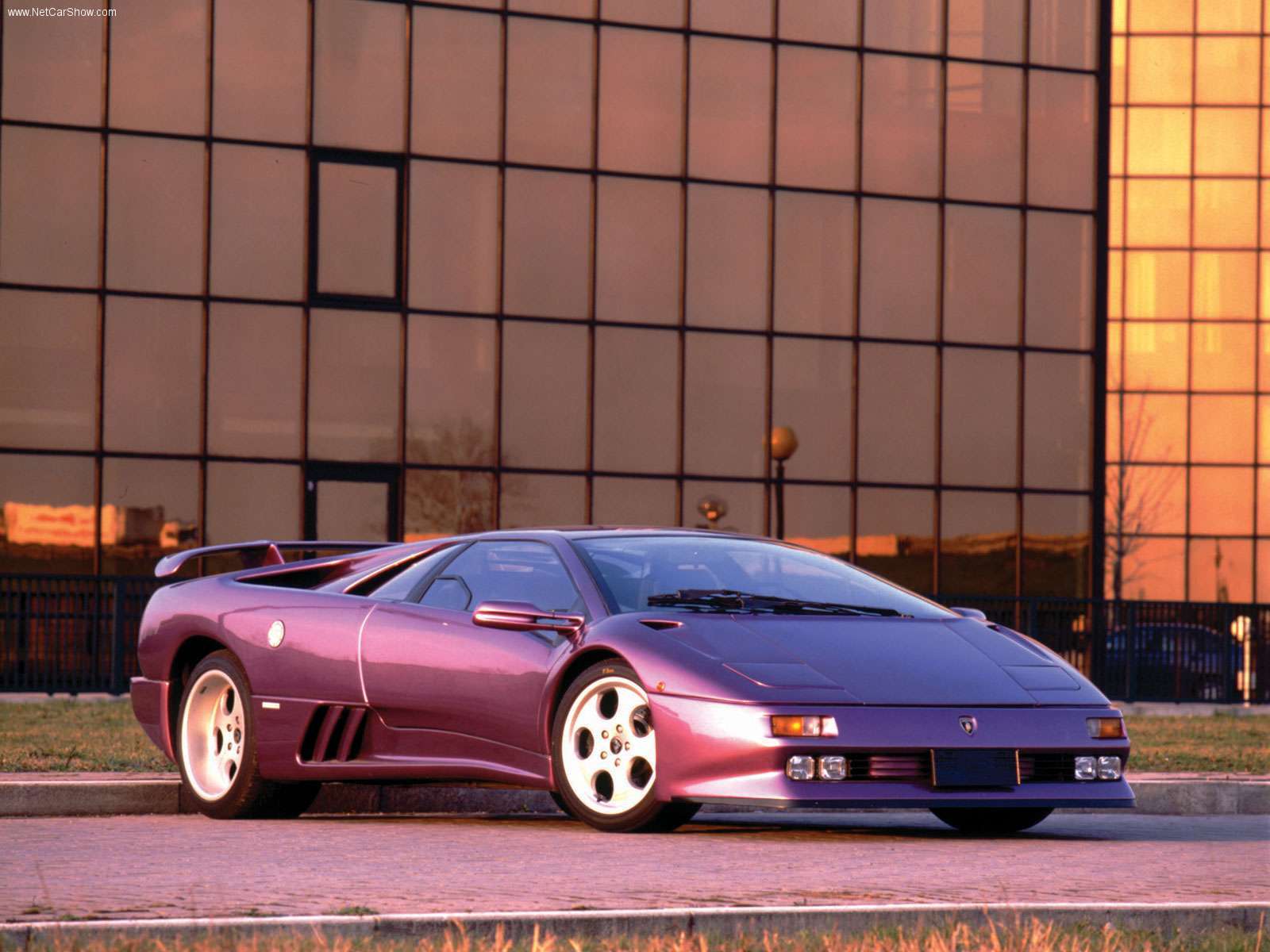 lamborghini.jpg