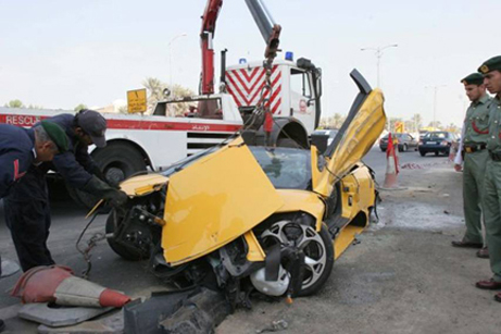 wrecked-lamborghini-5[1].jpg